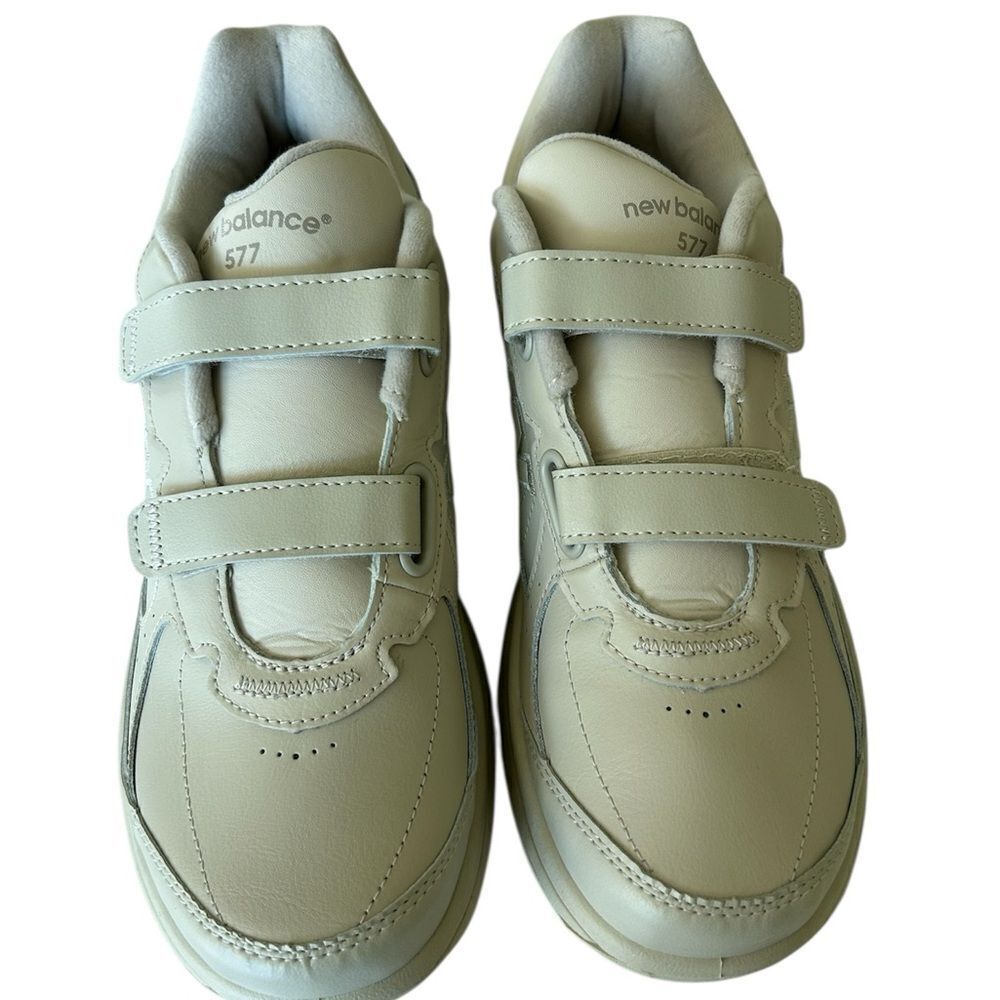New Balance Walking Shoe WW577Hv1, Bone
Hook & Loop, size 10.5, NWT Display